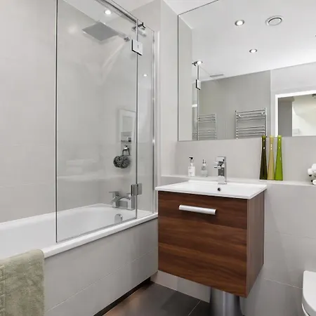 Luxury 4 Bed Home In Central London-2